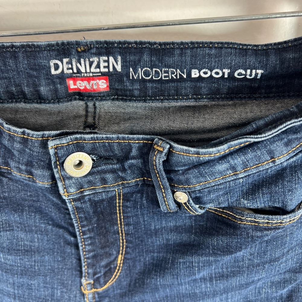 Denizen from Levis Modern Boot Cut Jeans Dark Wash Indigo Blue W28 L30 6S - Picture 3 of 8